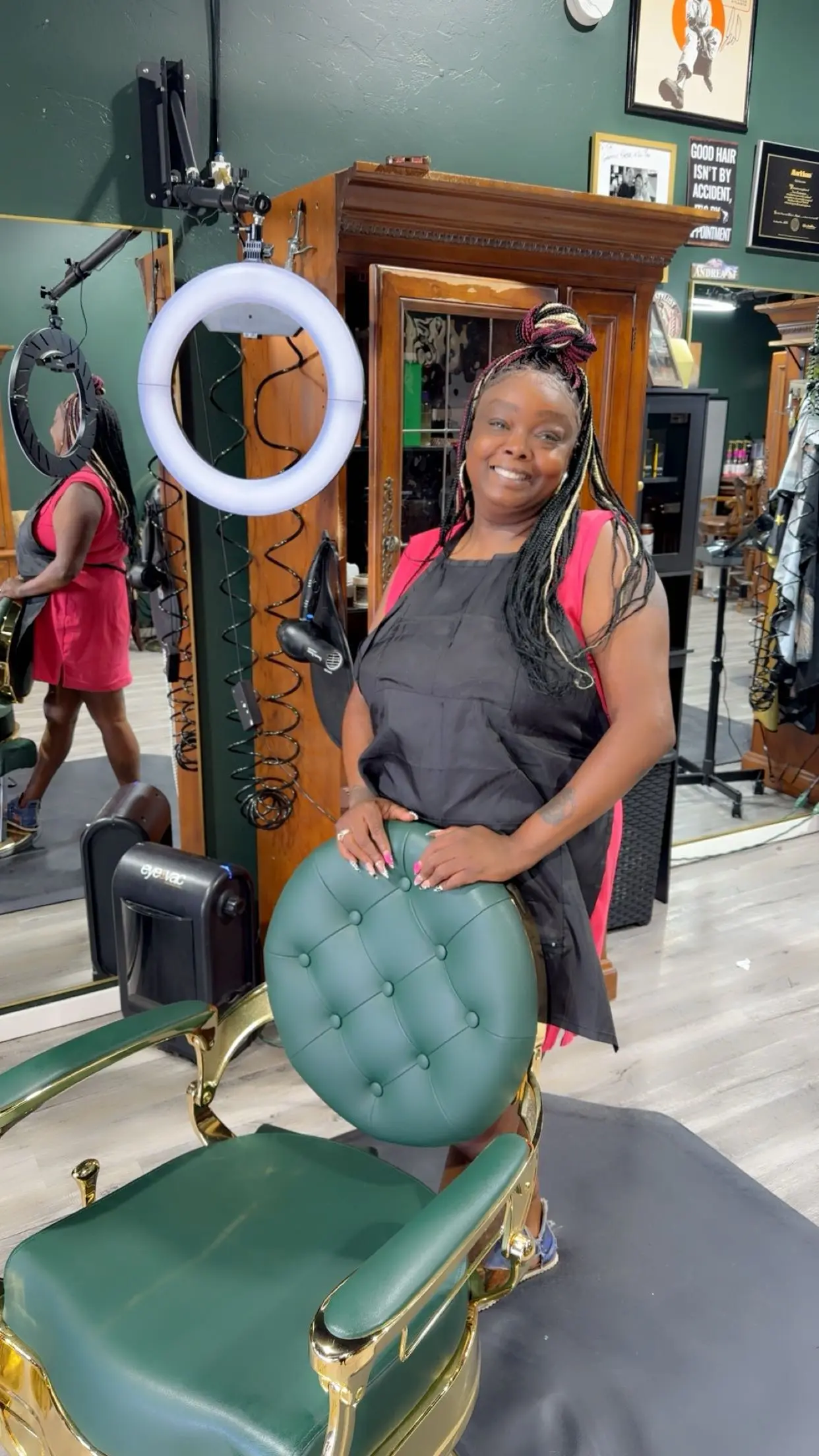 Denitra Ellis barber